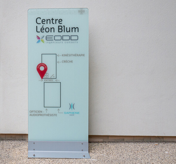 totem entrée centre hospitalier ile marcal